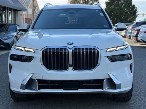 Used 2023 BMW X7 xDrive40i w/ Executive Package image 7