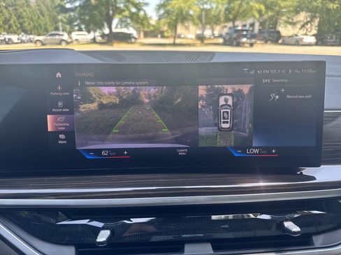 Used 2023 BMW X7 xDrive40i w/ Premium Package AWD/4WD image 7