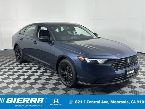 Used 2025 Honda Accord SE image 1