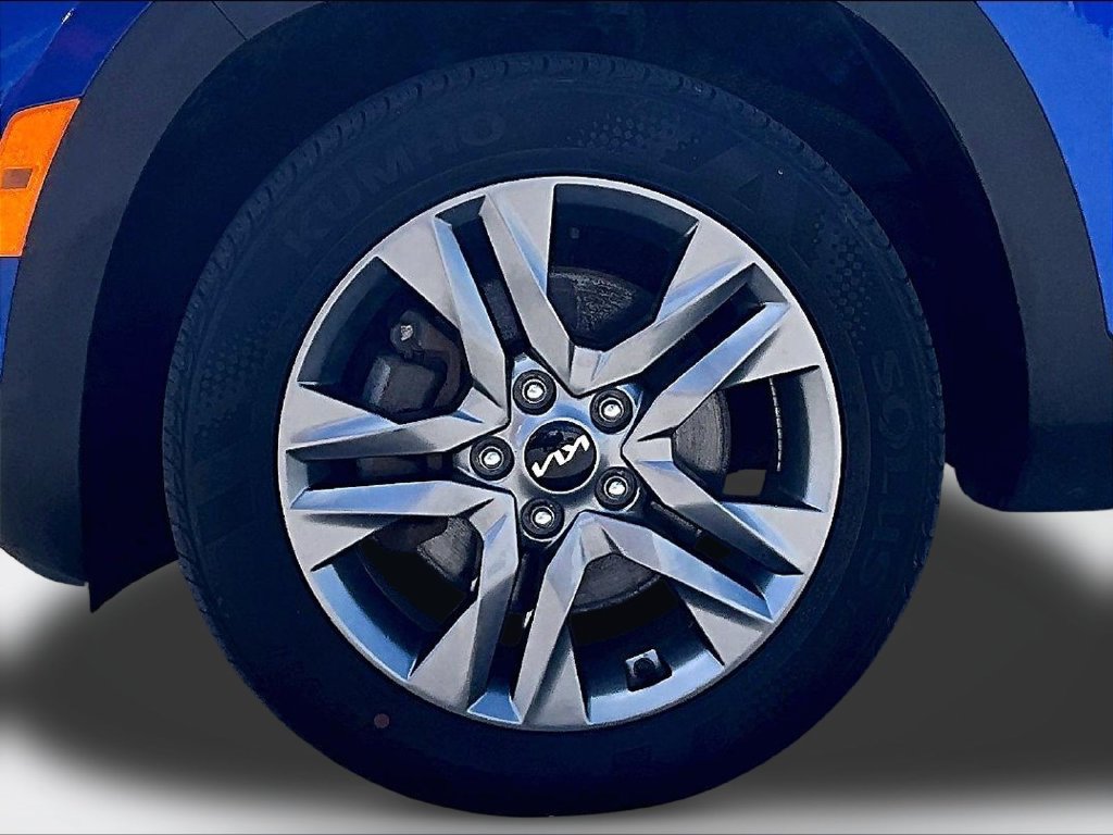 Used 2023 Kia Seltos LX AWD/4WD image 10
