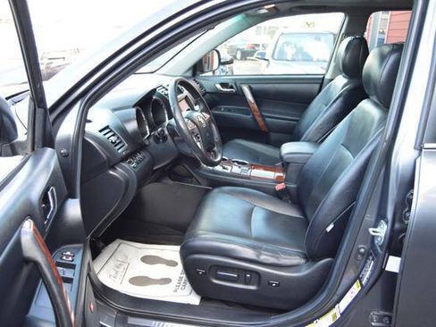 Used 2012 Toyota Highlander Limited w/ Tow Pkg AWD/4WD image 51