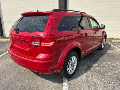 Used 2020 Dodge Journey SE image 4