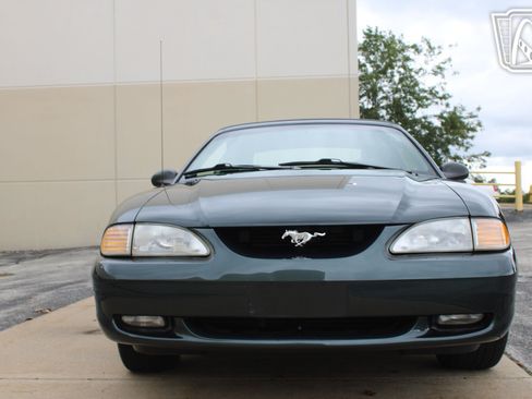 Used 1998 Ford Mustang GT RWD image 22
