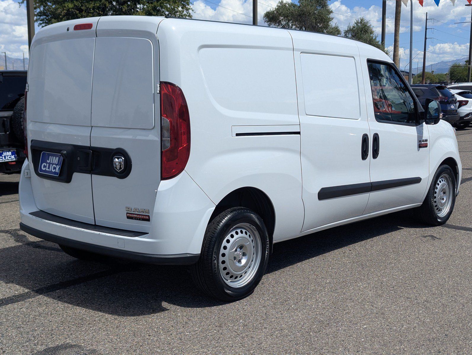 Used 2022 RAM ProMaster City Tradesman FWD image 2