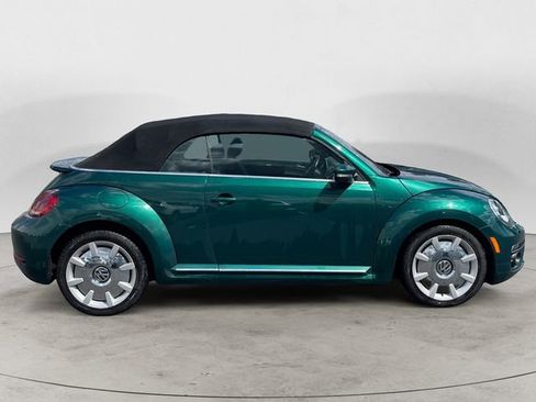 Used 2018 Volkswagen Beetle 2.0T SE FWD image 6