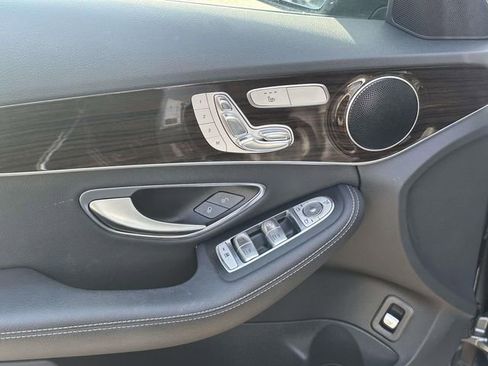 Used 2018 Mercedes-Benz C 300 4MATIC Sedan image 13