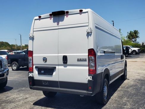 Used 2025 RAM ProMaster 3500 w/ Convenience Group FWD image 7