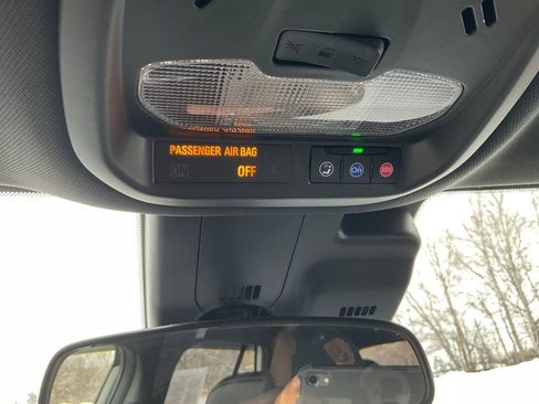 Used 2024 Chevrolet Trax RS w/ Driver Confidence Package image 15