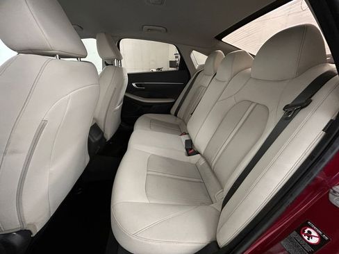 Used 2023 Hyundai Sonata SE w/ Cargo Package image 19