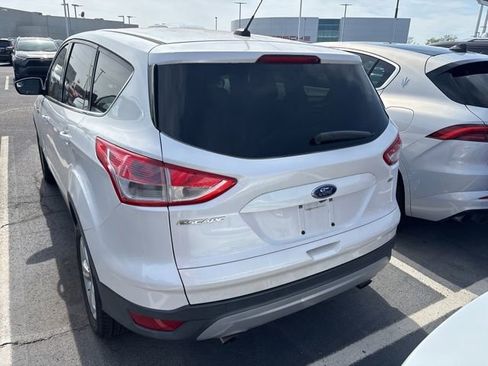 Used 2016 Ford Escape SE image 5