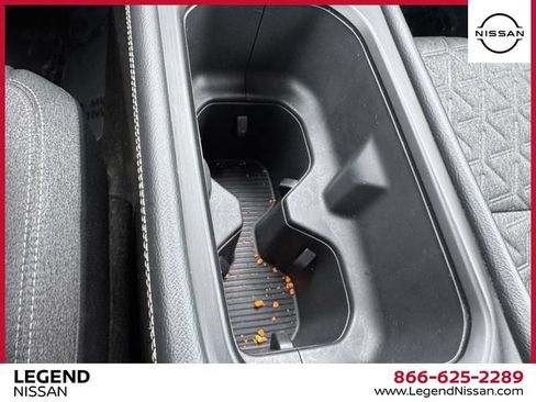 Certified 2025 Nissan Kicks SV AWD/4WD image 28