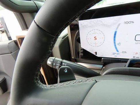 New 2025 GMC Hummer EV 3X w/ LPO, Sport Package image 28