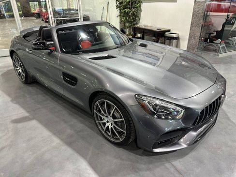 Used 2019 Mercedes-Benz AMG GT Roadster image 12