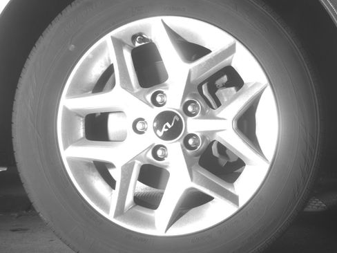 Used 2025 Kia Soul LX w/ LX Technology Package FWD image 13