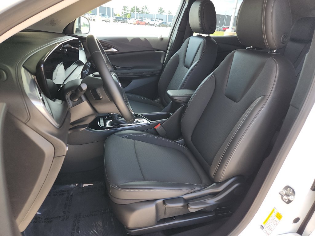Used 2026 Buick Encore GX Preferred AWD/4WD image 13