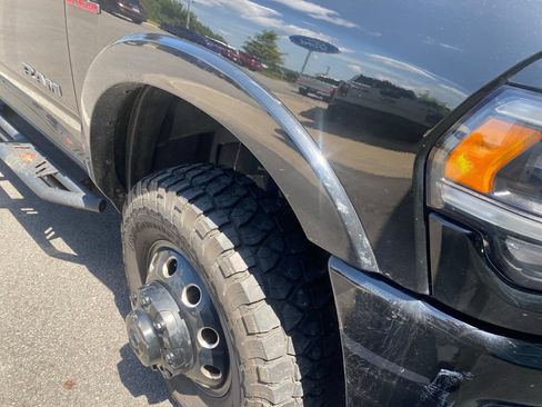 Used 2022 RAM 3500 Laramie w/ Night Edition AWD/4WD image 13