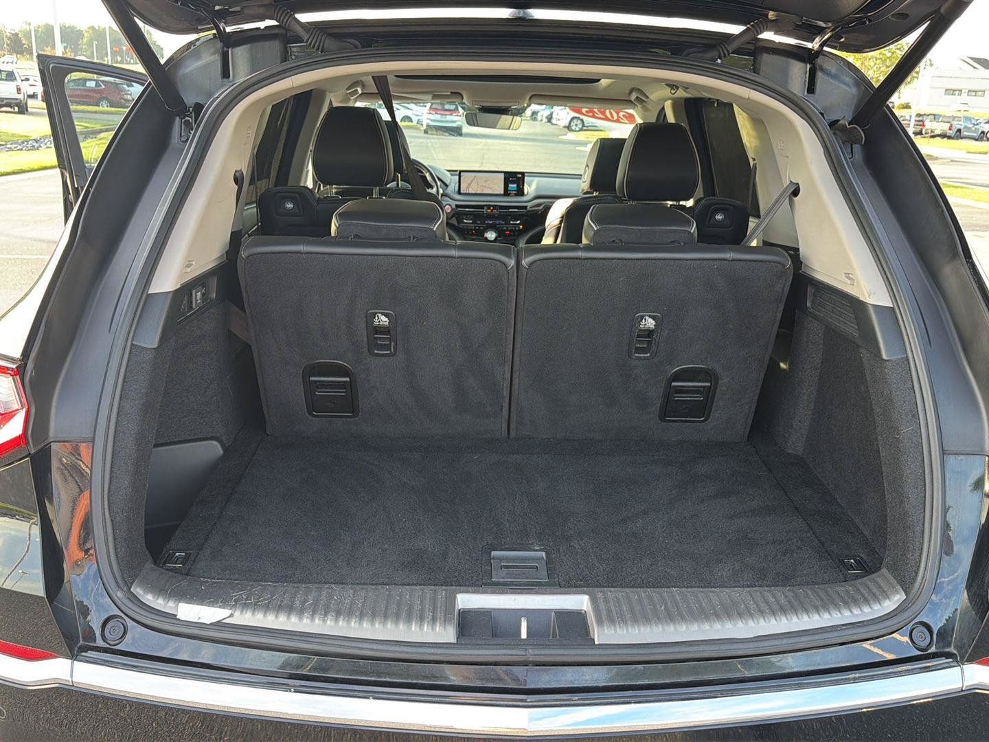 Used 2023 Acura MDX w/ Advance Package AWD/4WD image 38