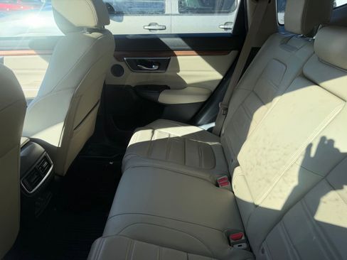 Used 2019 Honda CR-V Touring image 8