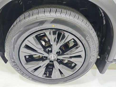 Used 2023 Nissan Rogue SV w/ SV Premium B Package FWD image 36