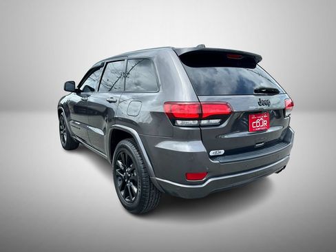 Used 2019 Jeep Grand Cherokee Altitude RWD image 4