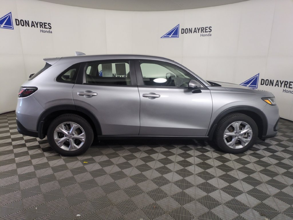 Certified 2023 Honda HR-V LX image 7
