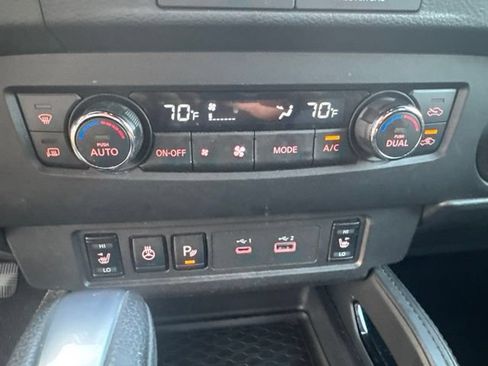 Used 2022 Nissan Frontier PRO-4X w/ Pro-4X Premium Package AWD/4WD image 12