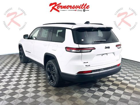 New 2025 Jeep Grand Cherokee L Altitude image 6