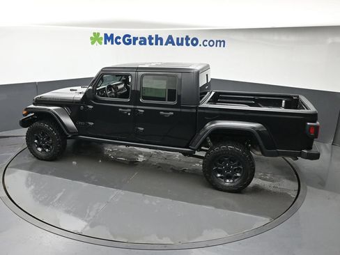 Used 2023 Jeep Gladiator Sport AWD/4WD image 24