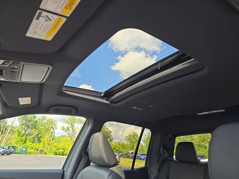 New 2026 Honda Ridgeline Black Edition image 6
