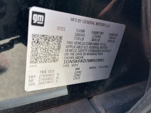 Used 2021 Chevrolet Suburban Premier w/ Premium Package image 41