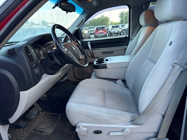 Used 2011 Chevrolet Silverado 1500 LT w/ All-Star Edition AWD/4WD image 17