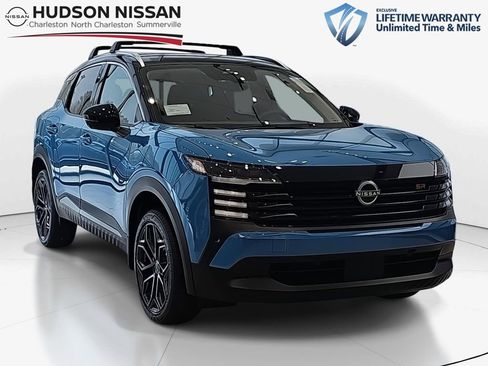 New 2026 Nissan Kicks SR FWD image 1