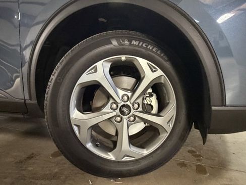 Used 2025 Ford Escape ST-Line Select image 9