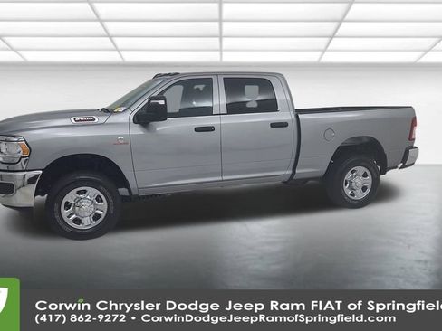 Used 2024 RAM 2500 Tradesman w/ Chrome Appearance Group image 8