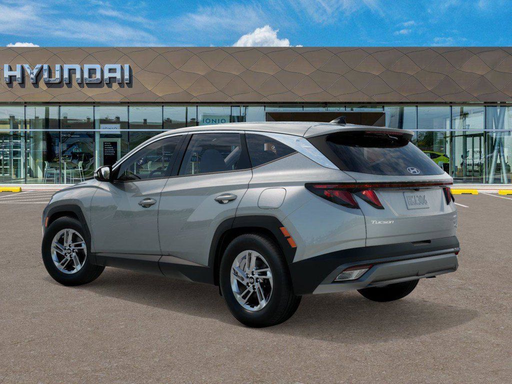Used 2026 Hyundai Tucson SE AWD/4WD image 5