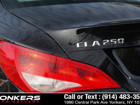 Used 2015 Mercedes-Benz CLA 250 image 19