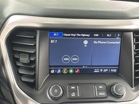 Used 2023 GMC Acadia SLE w/ Driver Convenience Package image 27