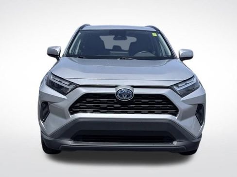Used 2022 Toyota RAV4 XLE w/ XLE Grade Weather Package AWD/4WD image 2
