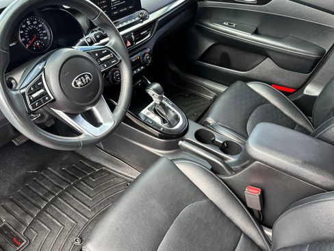 Used 2019 Kia Forte EX w/ Option Group 020 FWD image 11