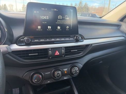 Used 2020 Kia Forte LXS image 5