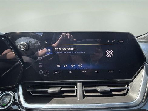 Used 2024 Chevrolet Trax RS w/ Driver Confidence Package image 7