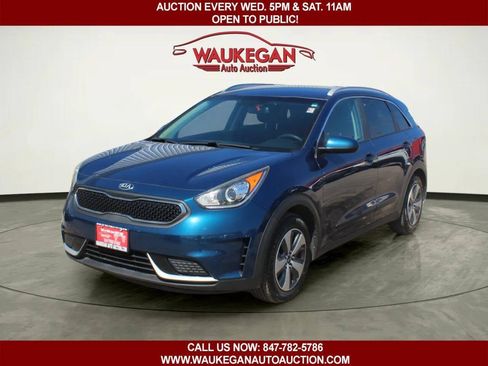Used 2018 Kia Niro LX image 1