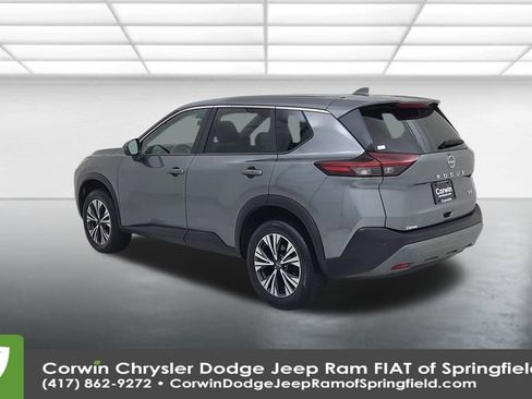 Used 2023 Nissan Rogue SV image 11