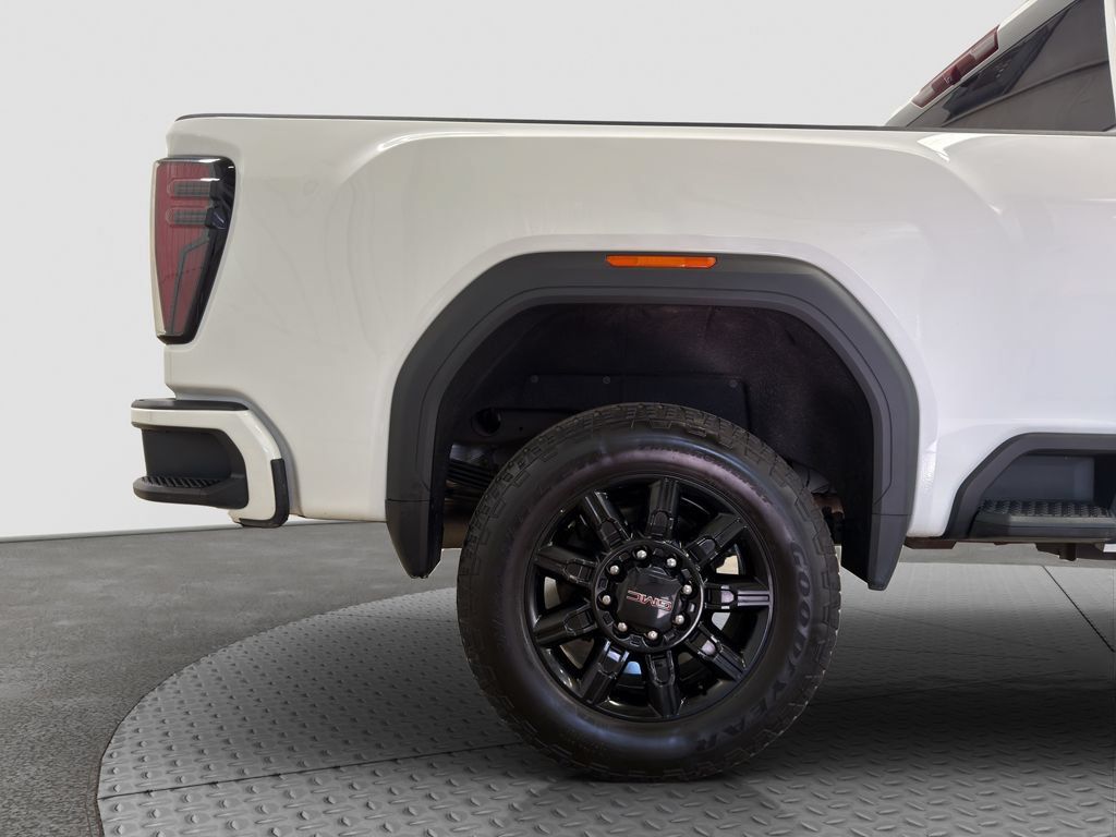 Used 2025 GMC Sierra 2500 AT4 AWD/4WD image 29