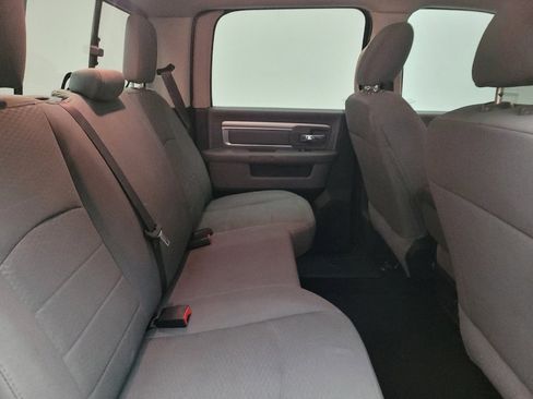 Used 2019 RAM 1500 Classic SLT AWD/4WD image 19
