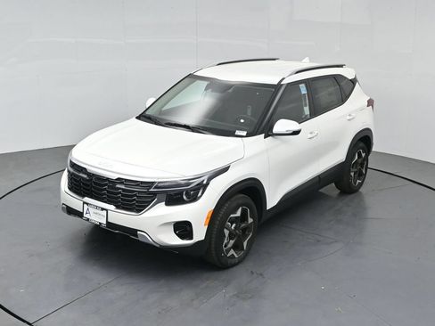New 2026 Kia Seltos S FWD image 44