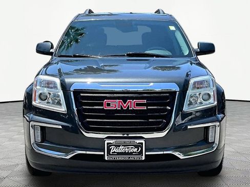 Used 2017 GMC Terrain SLE w/ Convenience Package FWD image 3