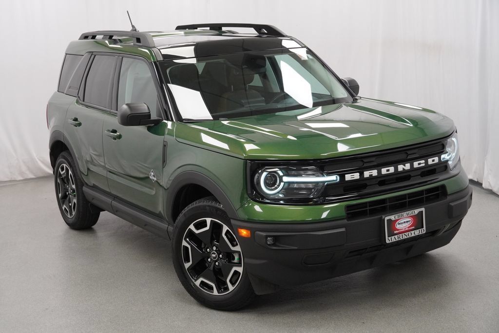 Used 2023 Ford Bronco Sport Outer Banks w/ Tech Package AWD/4WD image 15