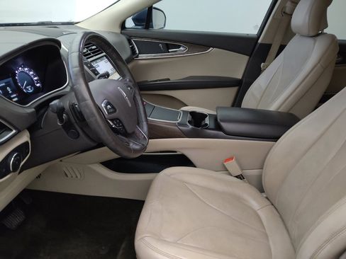 Used 2018 Lincoln MKX Reserve w/ Lincoln MKX Climate Package image 17