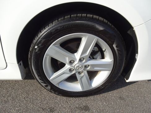 Used 2013 Toyota Camry SE image 27